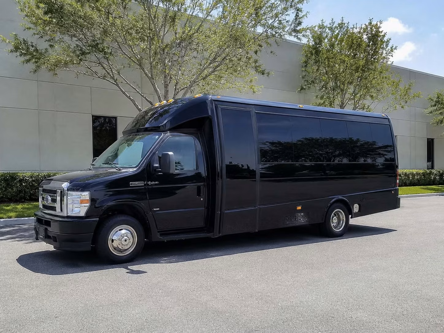 18 passenger minibus