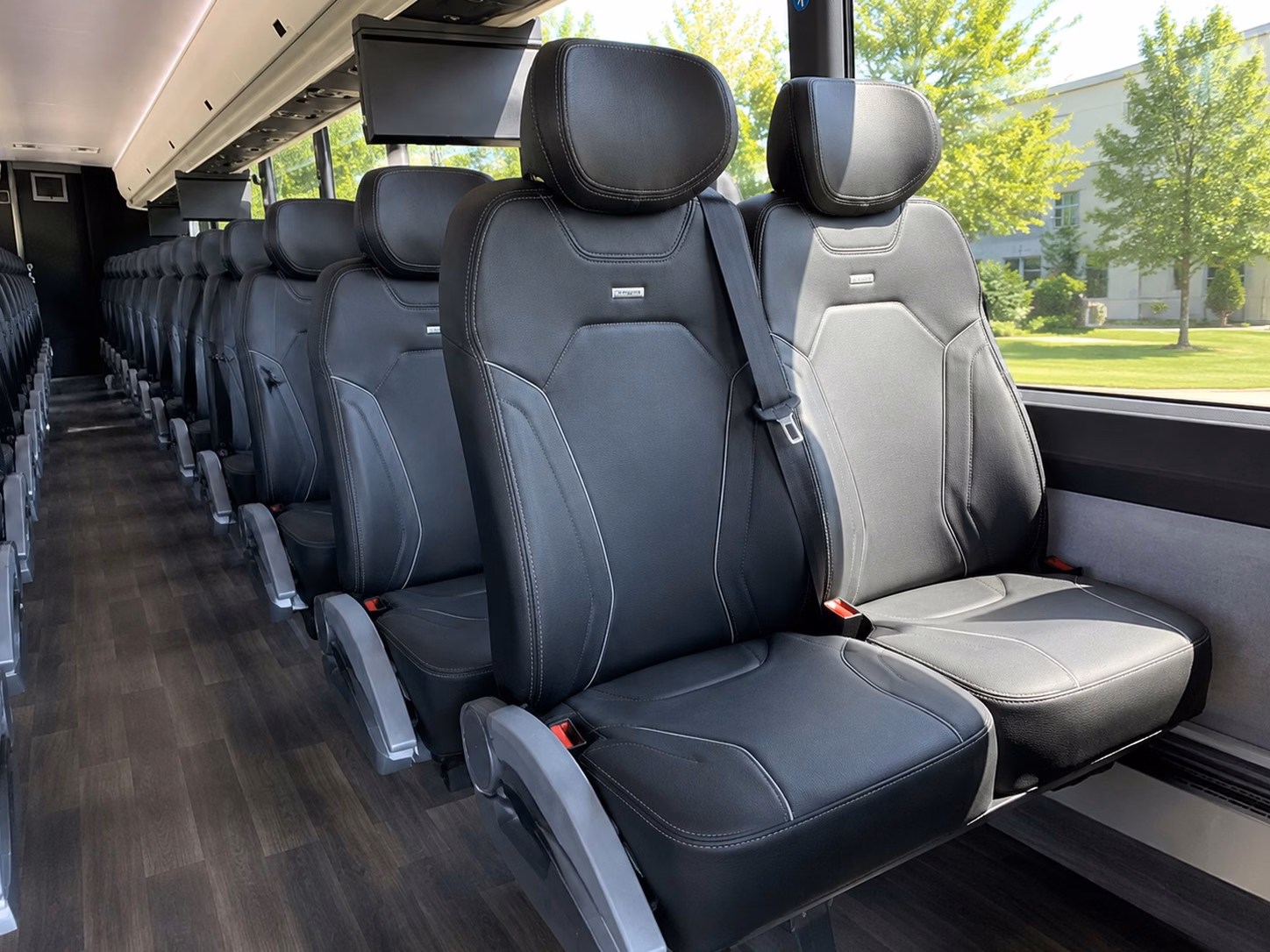 wedding shuttle services transportation in plainfield